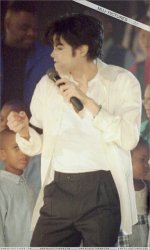 Michael+Jackson+1995+B.E.T.+Walk+Of+Fame+(3).jpg