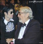 238284-michael-jackson-et-gregory-peck-en-1999-637x0-2.jpg 238284-michael-jackson-et-gregory-peck-en-1999-637x0-2.jpg