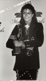 mjmjmjsmile.jpg mjmjmjsmile.jpg
