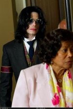 Trial-Photos-June-2005-June-2-2005-michael-jackson-11318755-553-819.jpg Trial-Photos-June-2005-June-2-2005-michael-jackson-11318755-553-819.jpg